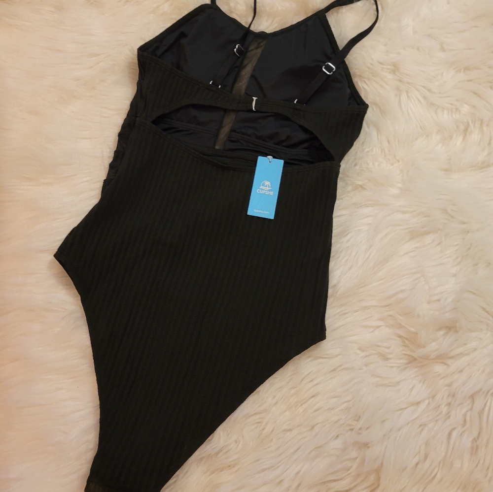 Cupshe Round Neck Back Cutout Textured/Mesh One-Piece - black - Picture 12 of 14
